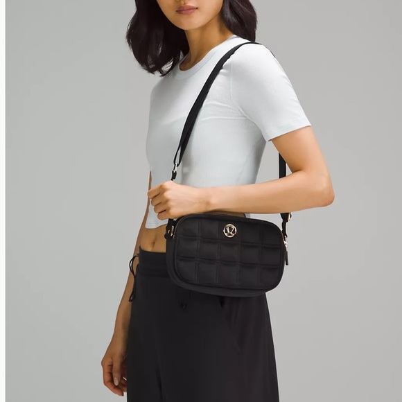 lululemon athletica Bags Nwt Lululemon Crossbody Camera Bag
